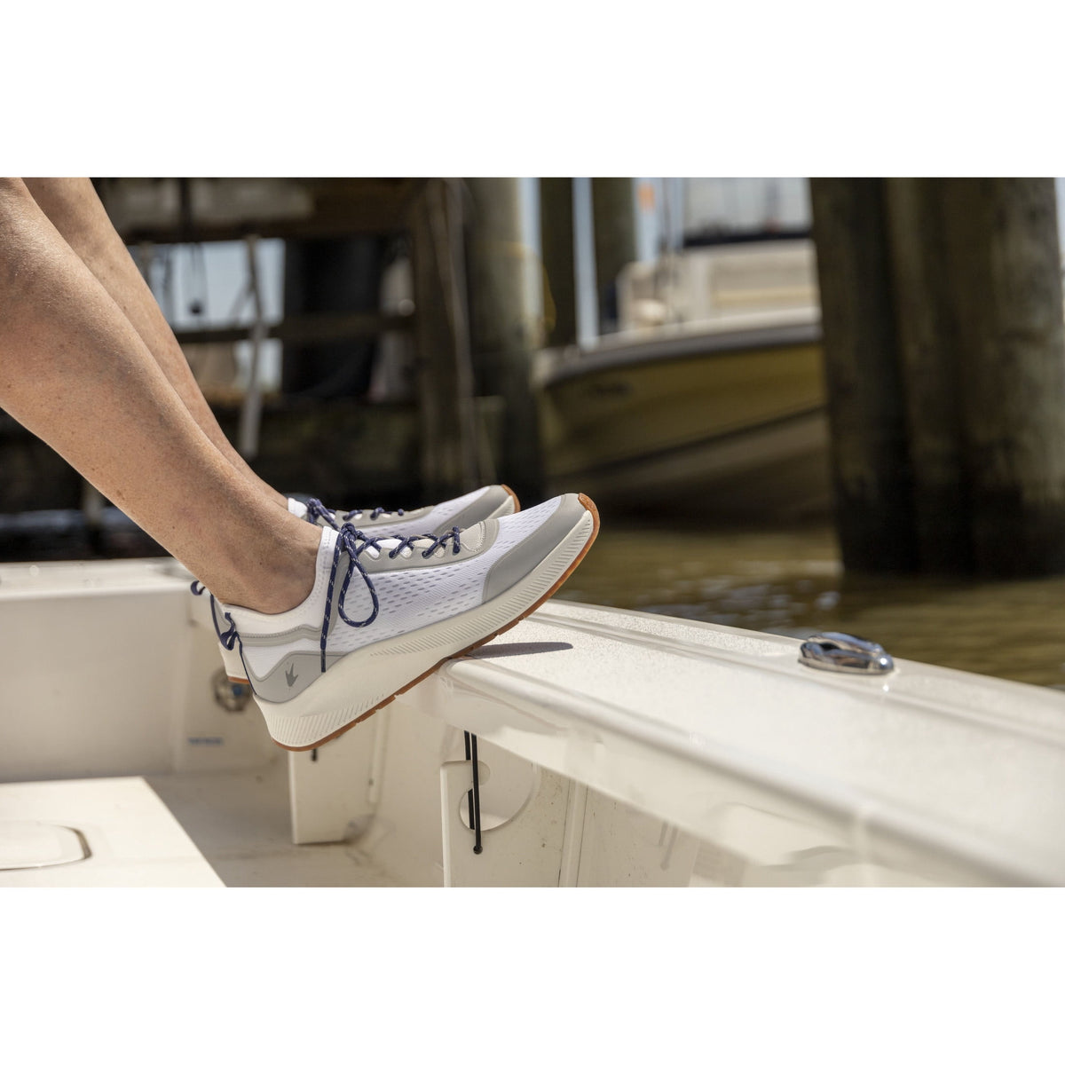 Frogg Toggs HydroGrip Mens Slip On Shoes, Quick-Dry Mesh Sneakers with FrogFoam Cushioning, White, Size 7