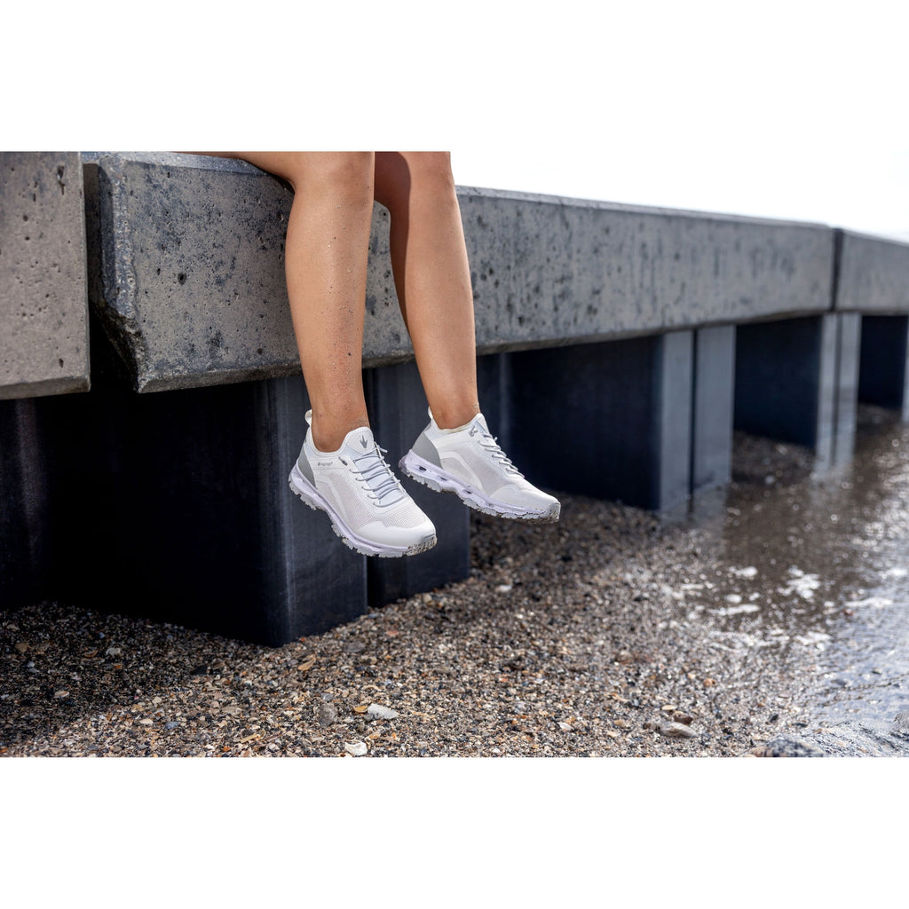 Frogg Toggs Outflow Drain Sneakers, Quick-Dry Water Shoes, Closed Toe, Black (Women’s Shoes)