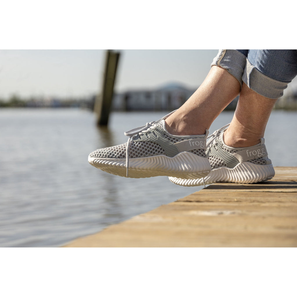 Frogg Toggs Aquastep Water Shoes for Women, Quick-Dry Mesh Sneakers with Collapsible Heel, Blue, Size 9